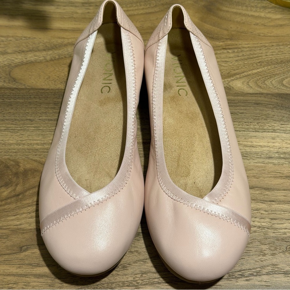 Vionic NWOB Size 5 Pink Caroll Leather Ballet Flats Slip On Comfort Casual